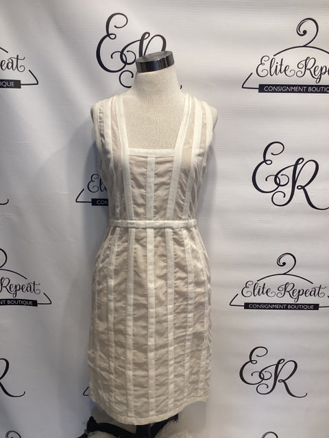 Akris Sz 4/6 Sheath Dress    
Sleeveless 
Square neckline
Vertical stipe like seam detail   