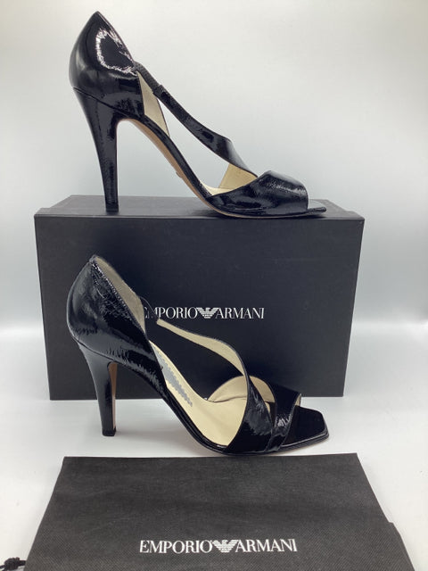 Emporio Armani Sz 39.5 Strappy Sandal Shoe    

Open toe
Patent Leather