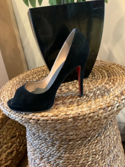 Christian Louboutin Suede Peep Toe Sz 38 Shoe