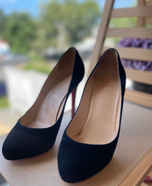 Christian Louboutin Sz 39 Suede Shoe Pump