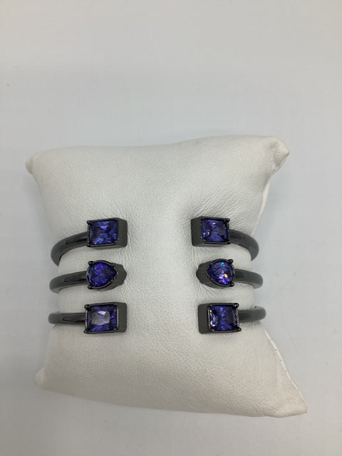 NWT White House/Black Market Hinged Stone  Bracelet