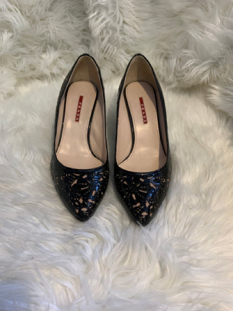 Prada Patent Leather Cut Out Pump Sz.39 Shoe