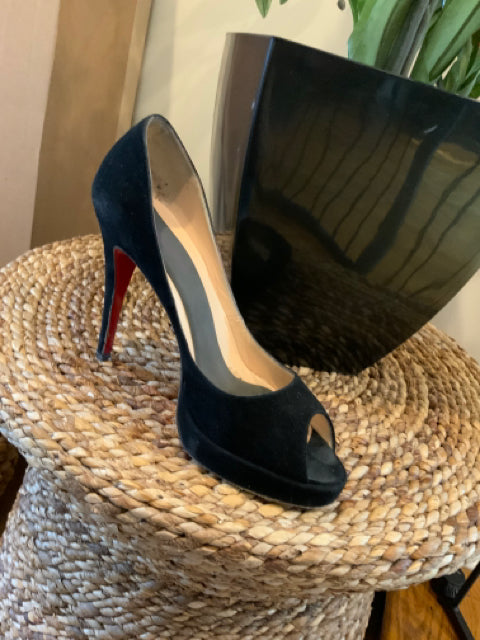 Christian Louboutin Suede Peep Toe Sz 38 Shoe