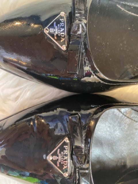 Prada Pointed Toe Patent Leather Flats Sz. 39 Shoe