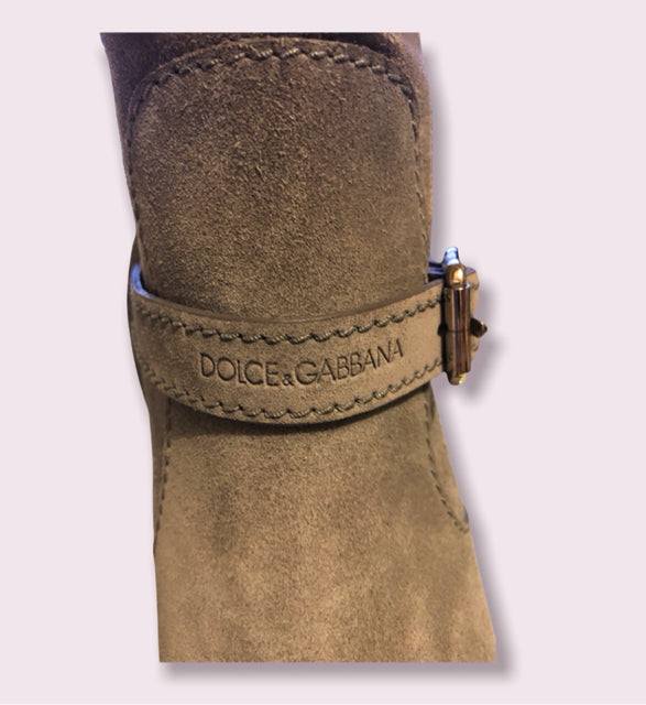 Dolce & Gabbana Sz 38 Suede Wedge  Boots  New In Box