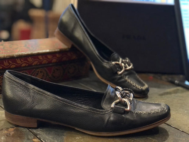 Prada Leather Box Toe Flat Sz 38 Shoe