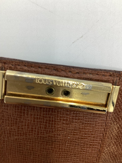 Authentic Pre Loved Louis Vuitton Key Holder