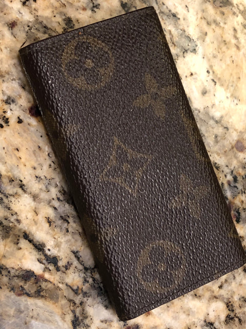 Authentic Pre Loved Louis Vuitton Key Holder