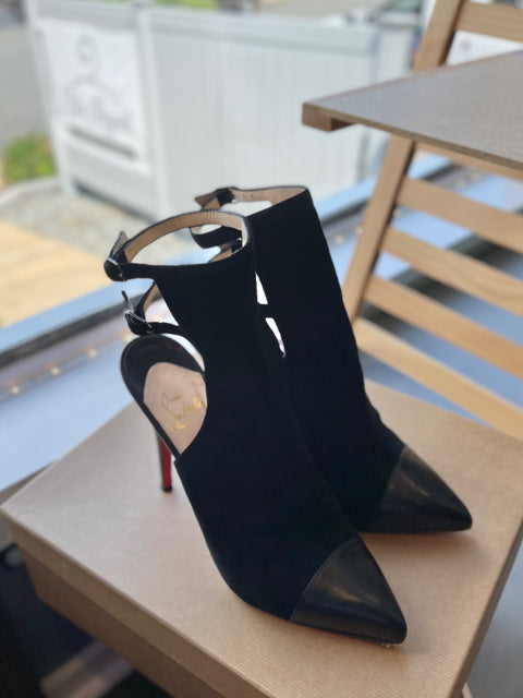Christian Louboutin Lynn Open Back Ankle  Boot Sz 39.5 Shoe